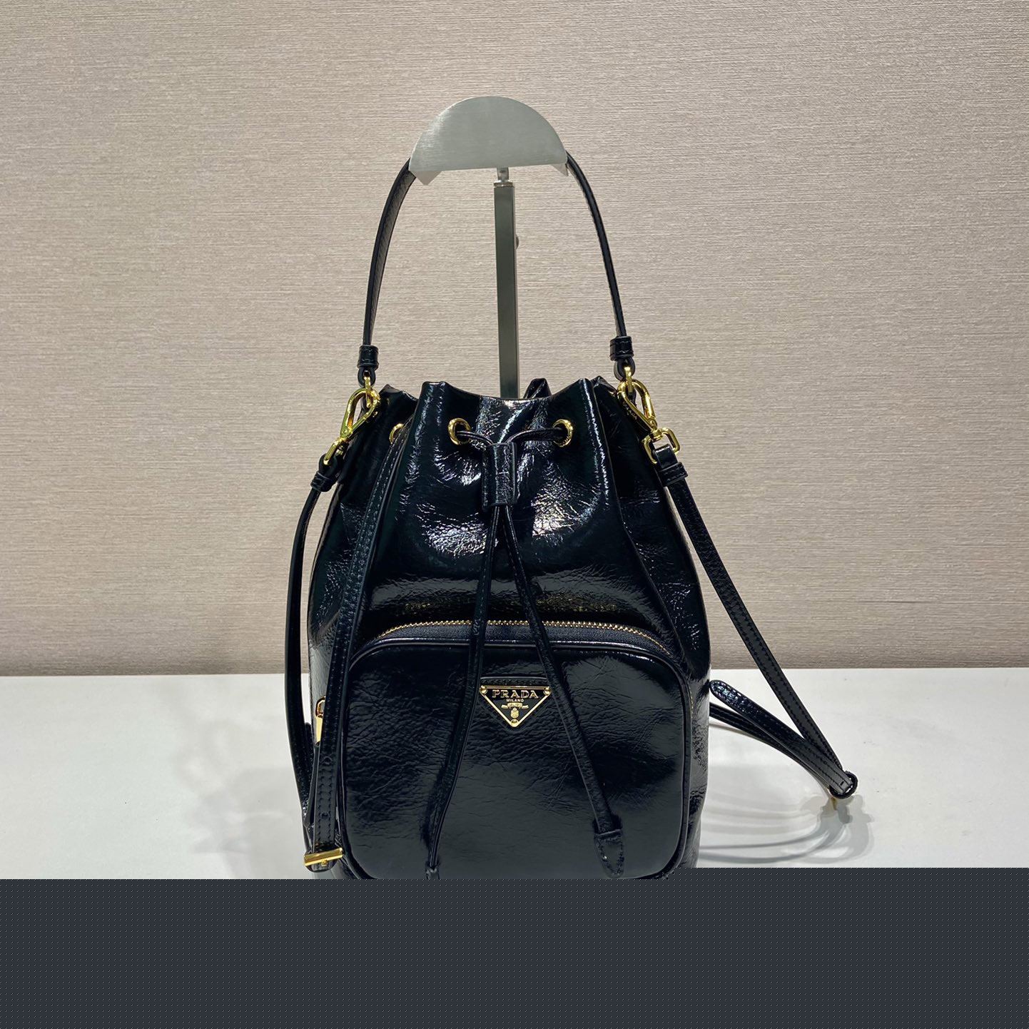 Pra*a bucket bags